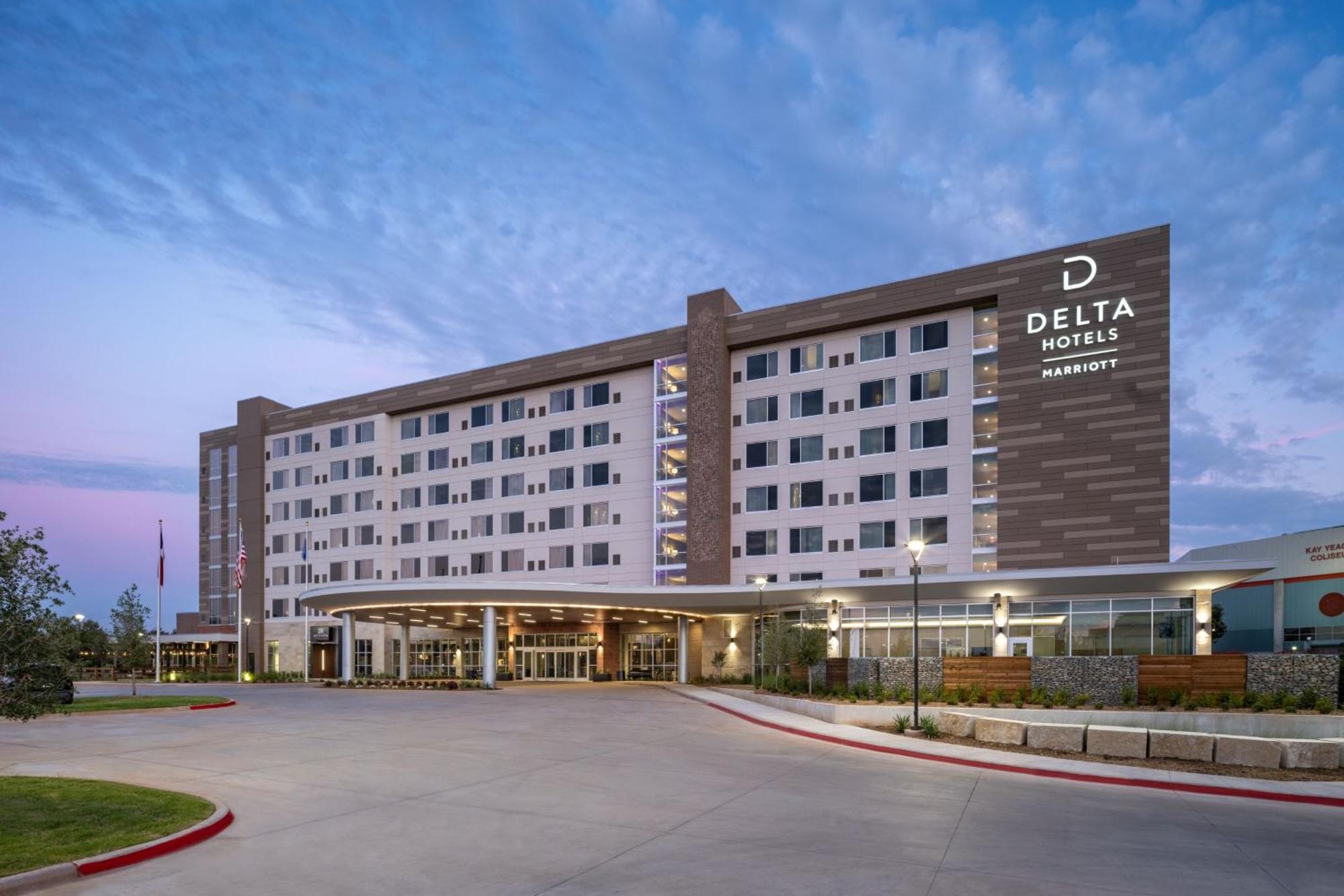 Delta Hotels By Marriott Wichita Falls Convention Center Exterior foto